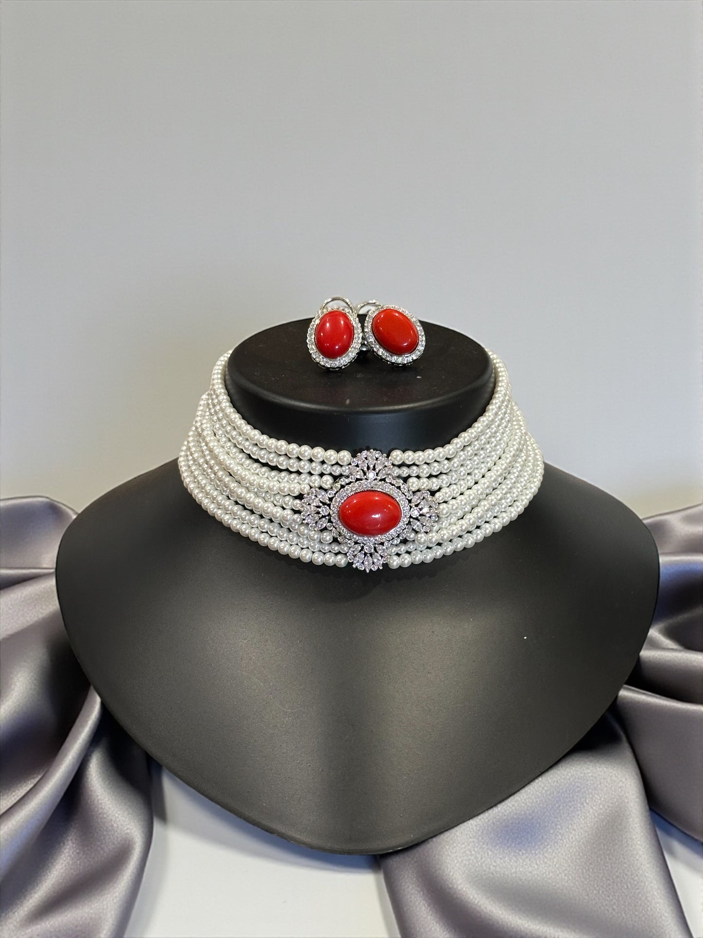 Vermilion Pearl Collar Set
