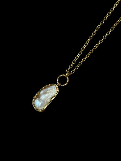Ekaa Baroque Pearl Pendant Necklace