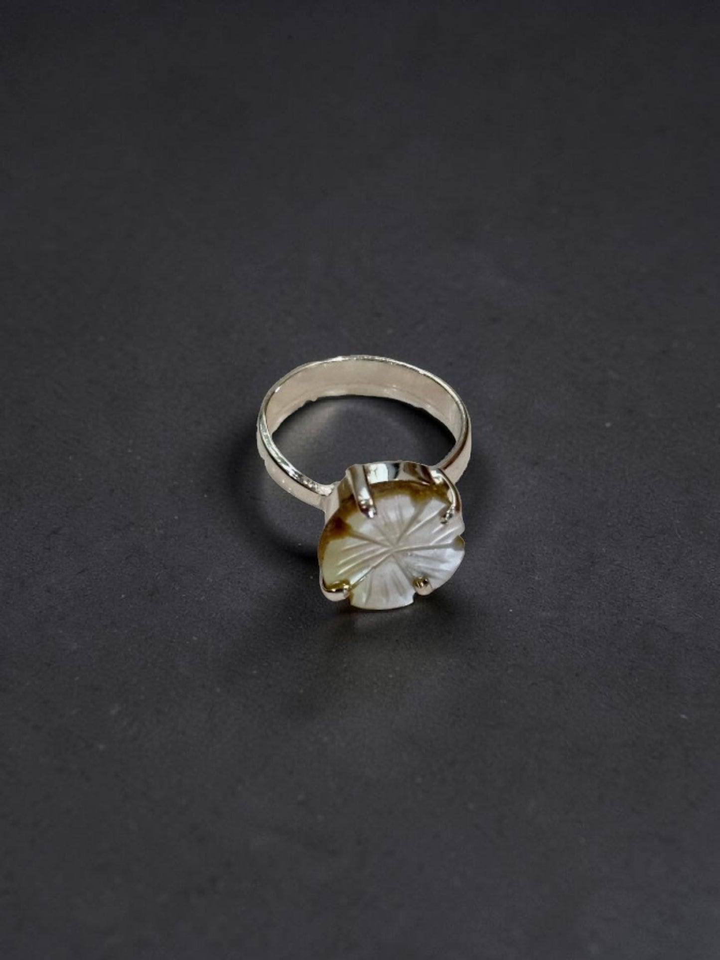 Mother Of Pearl Carved Mini Chandrika Ring