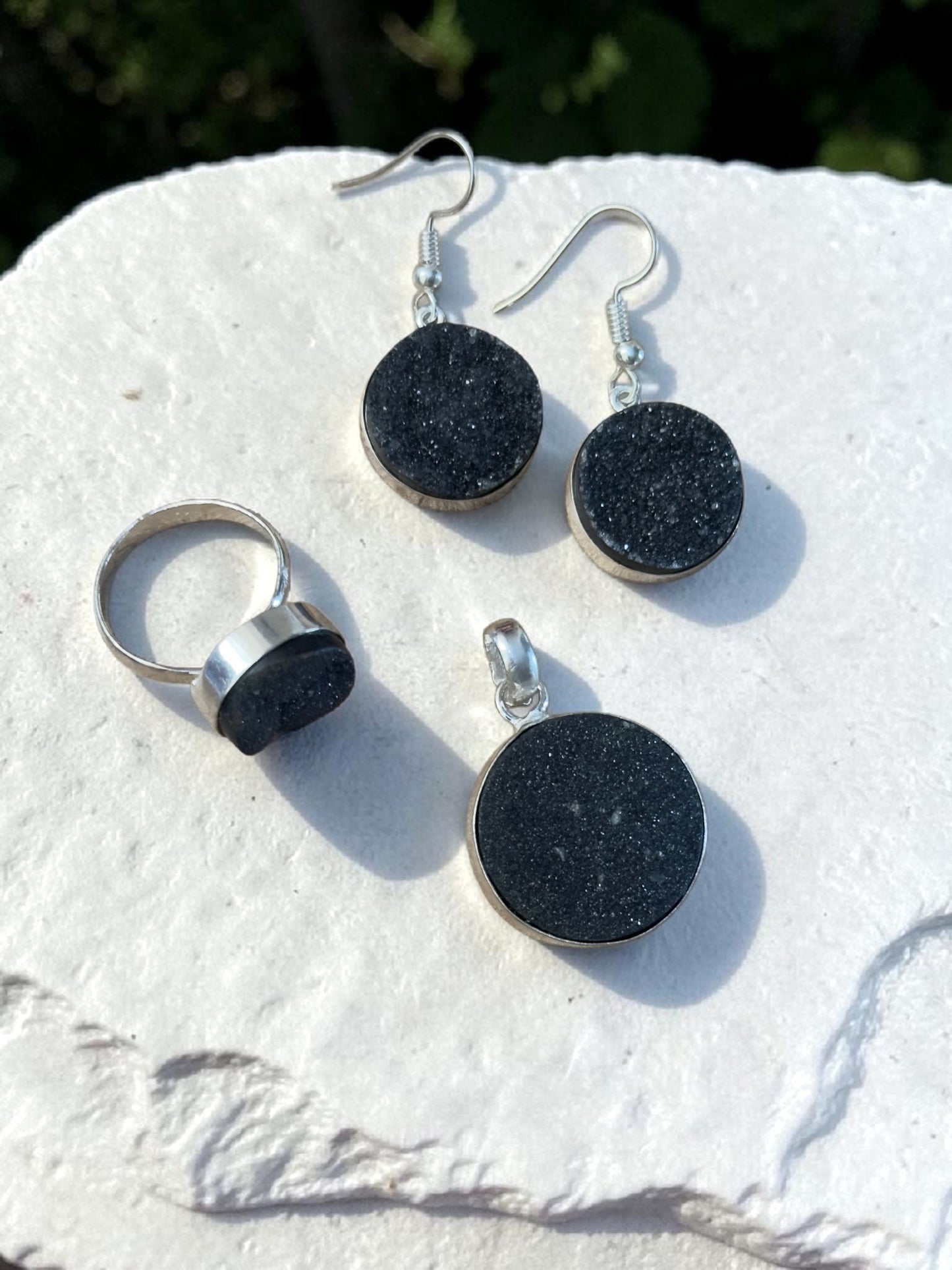 4PCS Black Druzy Quartz Party Pop Pendant Set