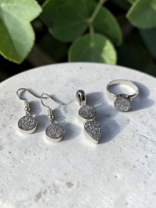 4PCS Silver Druzy Quartz Party Pop Pendant Set