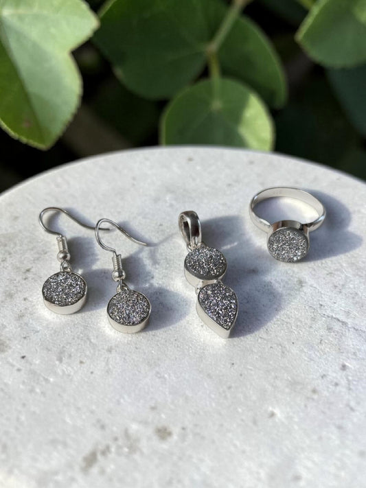 4PCS Silver Druzy Quartz Party Pop Pendant Set