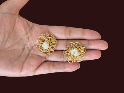 pearl Handfolded Flower Necklaces Set