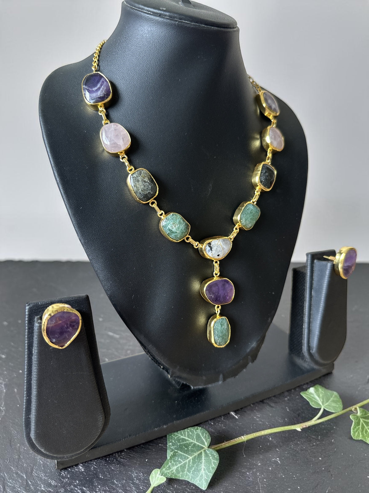 Multistone Eve Necklaces Set