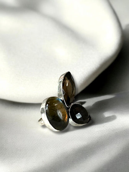 Black Labradorite Tripple Stone Adjustable Ring