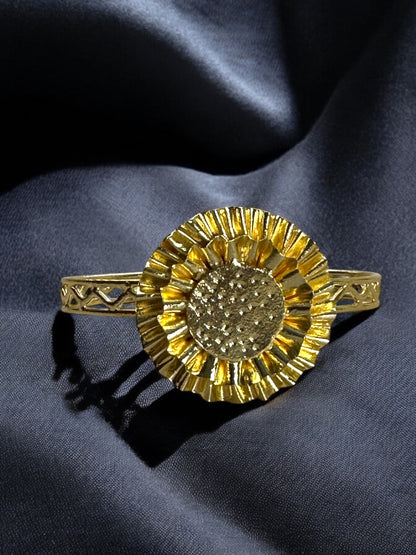 Pure Brass Delicate Flower Adjustable Bracelet