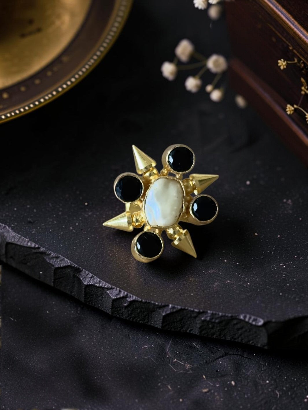 Arrow Pearl Ring