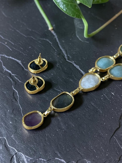 Bree Smooth Stone Necklace