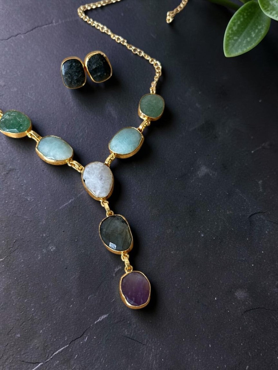 Bree Smooth Stone Necklace
